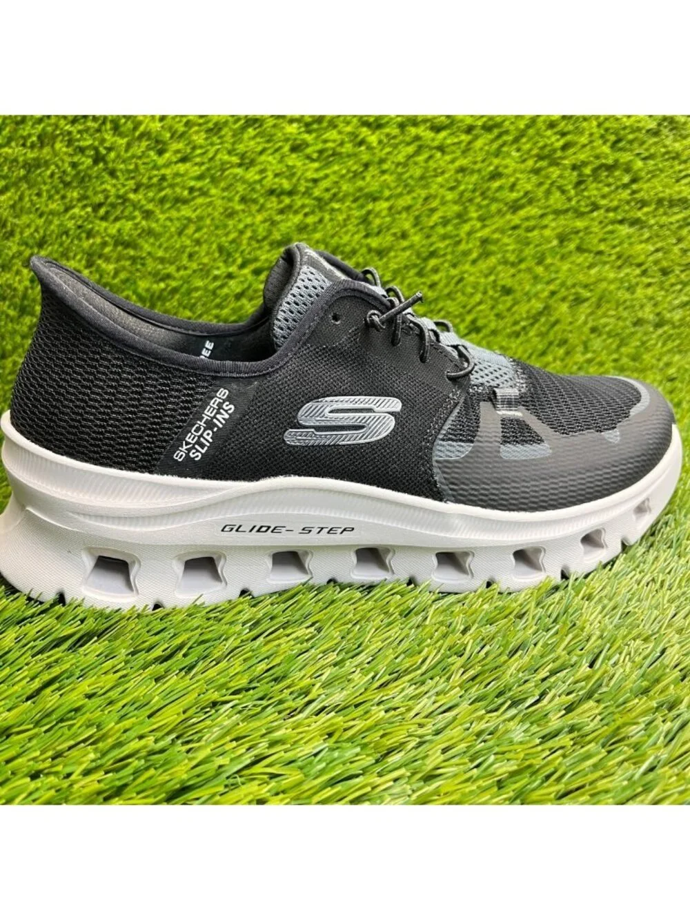 Skechers Glide Step Pro Mens Size 8 Black White Athletic Slip On Shoes Sneakers